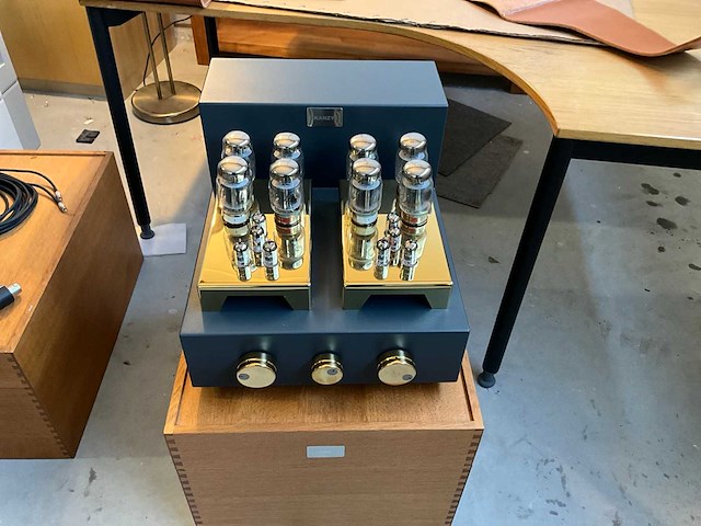 High end buizenversterker kanzy kaam-1000 verguld - afbeelding 1 van  10