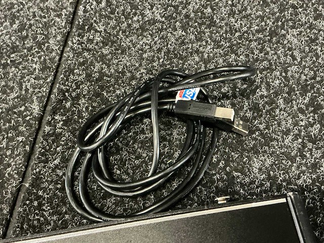High end systems hog usb midi / tc widget - afbeelding 1 van  1
