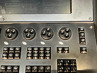 High end systems lichtconsole - afbeelding 2 van  19