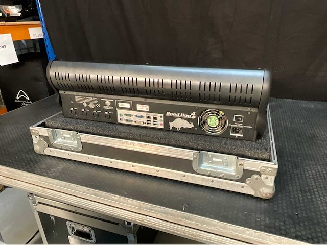 High end systems lichtconsole - afbeelding 6 van  19
