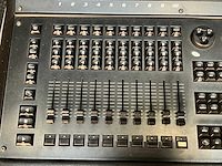 High end systems lichtconsole - afbeelding 16 van  19
