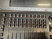 High end systems lichtconsole - afbeelding 17 van  19