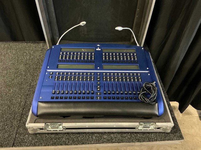 High end systems rockwing expansion wing lichtmengtafel - afbeelding 1 van  4
