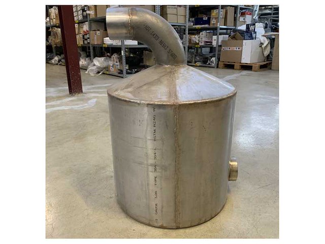 High-quality stainless steel 304/304l marine tank system for corrosion-resistant fluid storage and transport - afbeelding 2 van  3