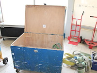 Hijs- en spanbanden in verrijdbare kist. - afbeelding 3 van  3