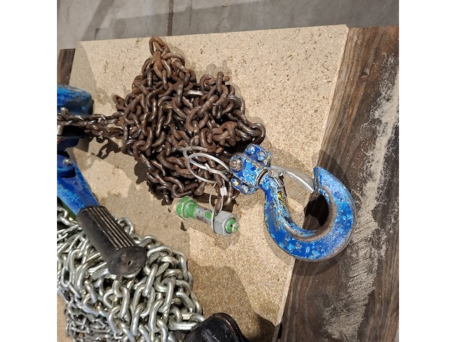 Hijs set bestaande uit handkettingtakel 3000kg en rateltakel 1500kg estil est 30 en lewis - afbeelding 9 van  10