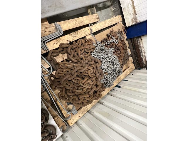 Hijsbenodigdheden - various lifting and hoisting equipment - afbeelding 2 van  8