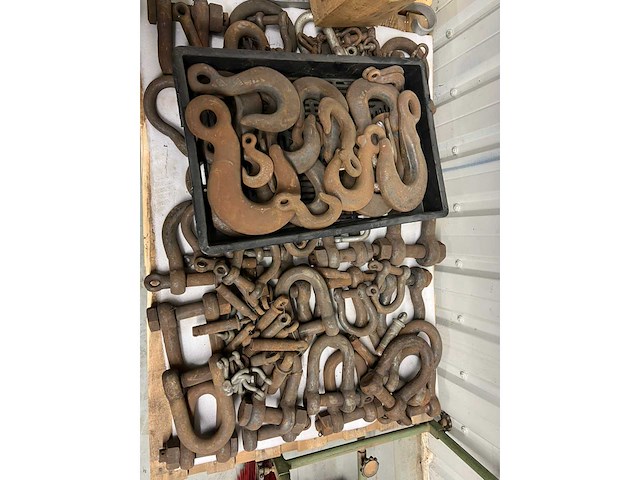 Hijsbenodigdheden - various lifting and hoisting equipment - afbeelding 7 van  8