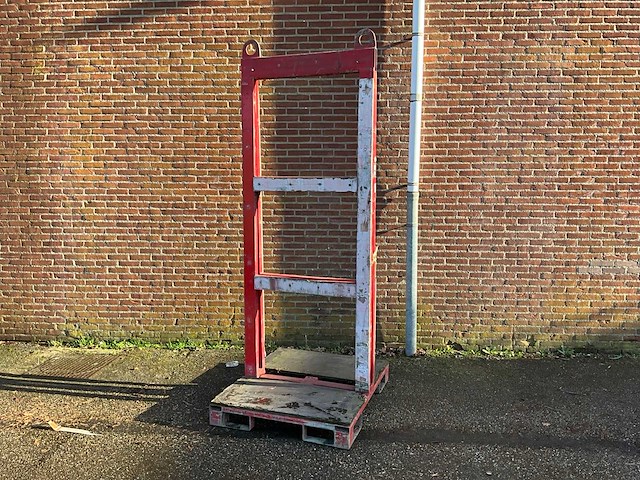 Hijsbok 120x100x265cm v.v. heftrucksledes en hijsogen (5x) - afbeelding 1 van  4