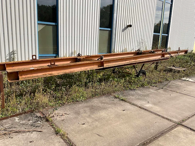 Hijsframe op platte kar - afbeelding 1 van  7