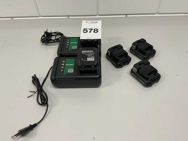 Hikoki 12v peak accu's en laders - afbeelding 1 van  5