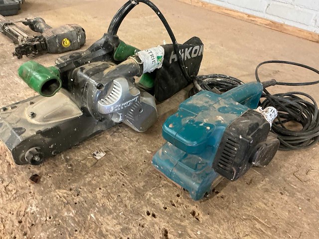 Hikoki en makita bandschuurmachine (2x) - afbeelding 1 van  5