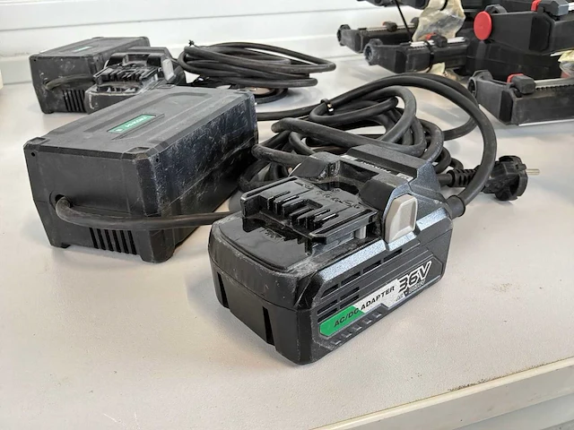 Hikoki et36a w0z 36v 230 v accu adapter - afbeelding 1 van  3