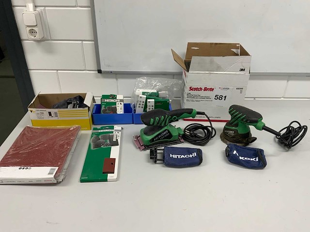 Hikoki fsv 10sa, sv 13yb schuurmachine (2x) - afbeelding 1 van  8