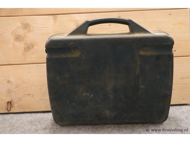 Hikoki knabbelschaar cn16, 400w incl. opbergkoffer - afbeelding 7 van  7