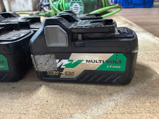 Hikoki multivolt 36v-18v 18volt (4x) - afbeelding 2 van  3