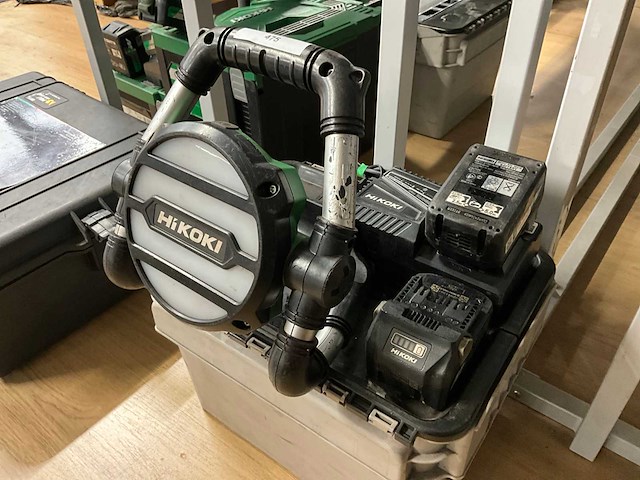 Hikoki ub 18dgl bouwlamp - afbeelding 1 van  6