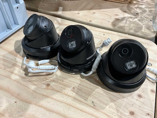 Hikvision - beveiligingscamera (3x) - afbeelding 1 van  2