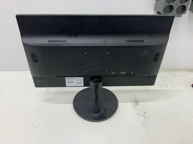 Hikvision - ds-d5022fn00 - monitor - afbeelding 2 van  3