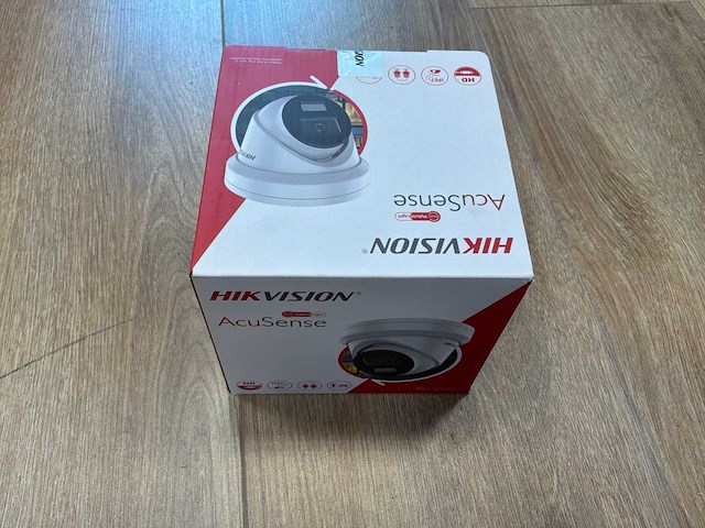 Hikvision beveiligingscamera (32x) - afbeelding 1 van  4