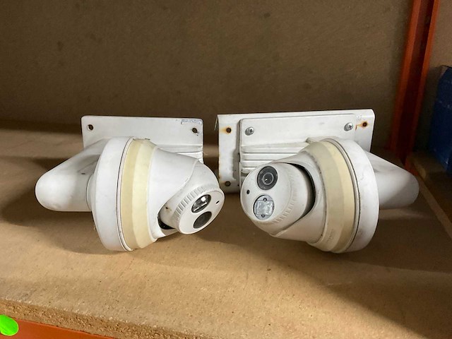 Hikvision beveiligingscamera (4x) - afbeelding 2 van  9