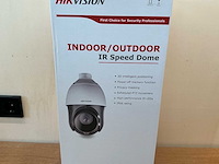 Hikvision ds-2de4225iw-de beveiligingscamera's (48x) - afbeelding 3 van  17