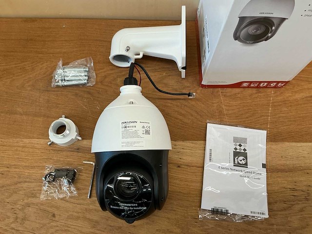 Hikvision ds-2de4225iw-de beveiligingscamera's (48x) - afbeelding 11 van  17
