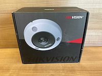 Hikvision fisheye netwerk camera - 12 mp - afbeelding 1 van  5