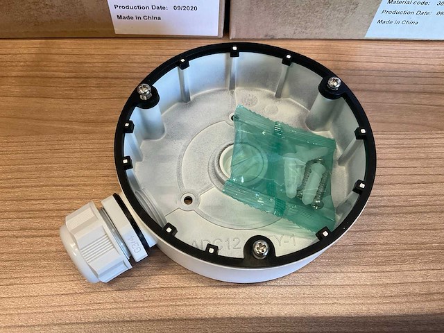 Hikvision junction box (14x) - afbeelding 2 van  5