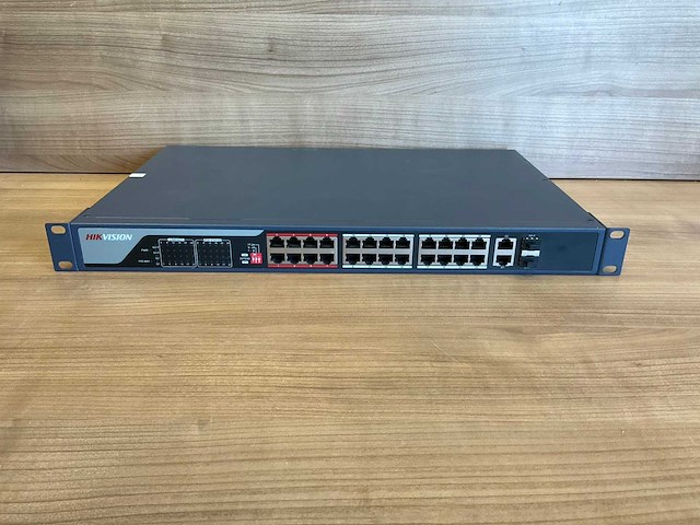 Hikvision poe switch - afbeelding 3 van  8