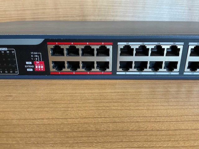 Hikvision poe switch - afbeelding 5 van  8