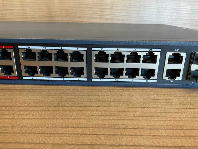 Hikvision poe switch - afbeelding 6 van  8