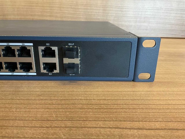 Hikvision poe switch - afbeelding 7 van  8