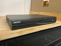 Hikvision / realink ds-7604ni-e1/4p/a 4-delige beveiligingscamera set met systeem recorder - afbeelding 5 van  6