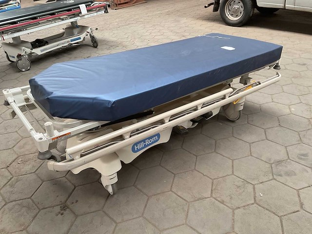 Hil-rom p8000 transportbrancard - afbeelding 1 van  6