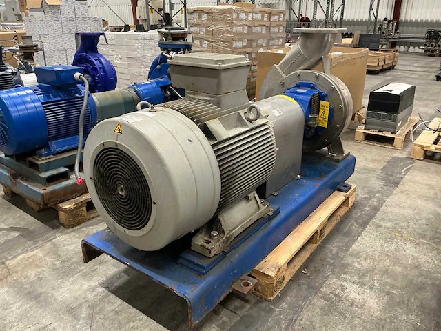Hilge maxa 200-400 c centrifugaalpomp - afbeelding 4 van  11