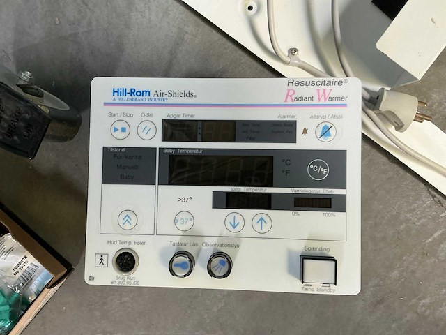 Hill-rom resuscitaire warmtetherapieplatform - afbeelding 6 van  12