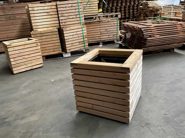 Hillhout bloembak "elan" - 50x50x50 cm (2x) - afbeelding 1 van  2
