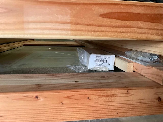 Hillhout deur in kozijn 186x202 cm - afbeelding 7 van  17