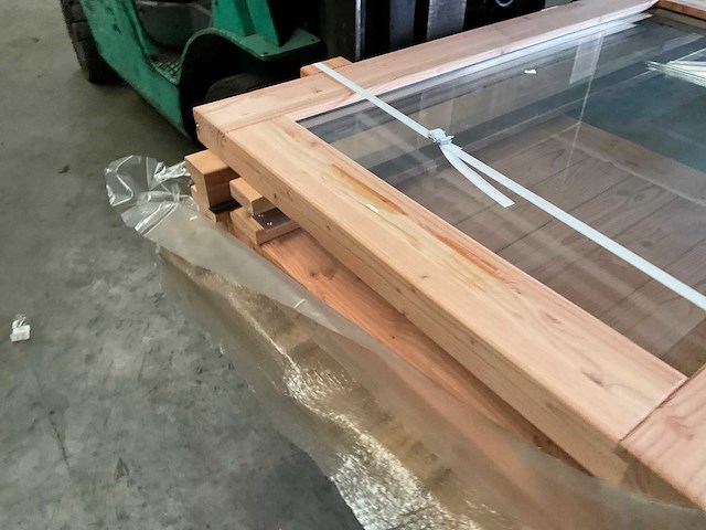 Hillhout deur in kozijn 186x202 cm - afbeelding 16 van  17