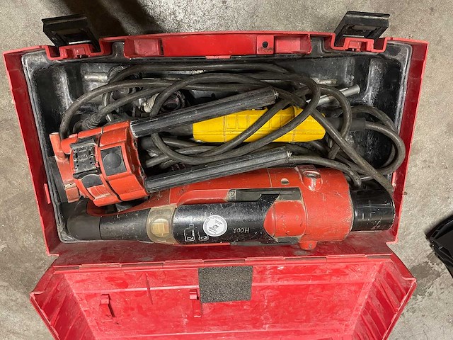 Hilti - diamantboormachine - afbeelding 1 van  6