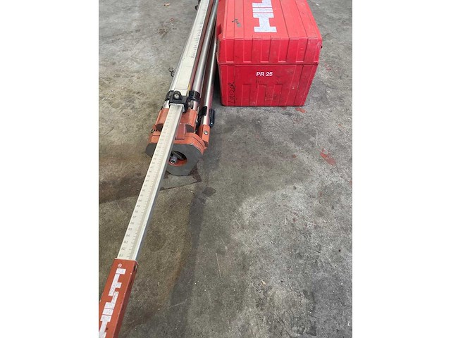 Hilti - roterende laser - afbeelding 3 van  3