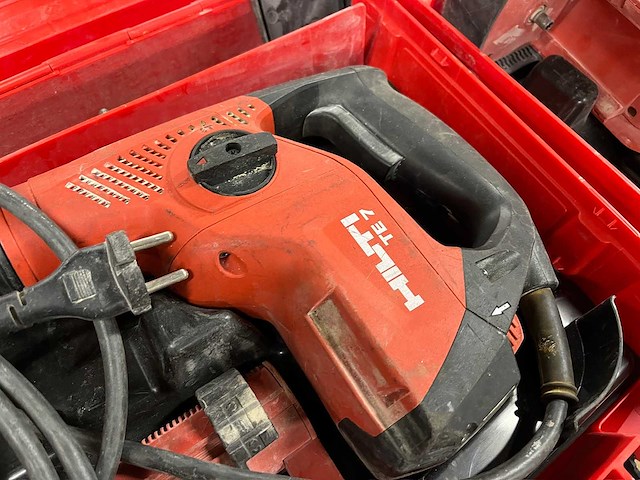 Hilti - te 7 - sds plus boorhamer met snoer in koffer (2x) - afbeelding 3 van  4