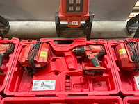 Hilti accu gereedschapset b.u.: haakse slijper, boormachine en bouwlamp in koffer - afbeelding 3 van  4