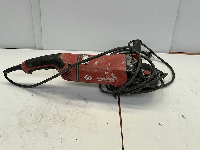 Hilti ag230-24d haakse slijpmachine - afbeelding 2 van  3