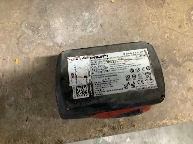 Hilti b22 accu's en laders - afbeelding 2 van  2