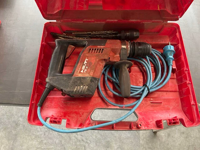 Hilti boormachine & decoupeerzaag - afbeelding 9 van  10