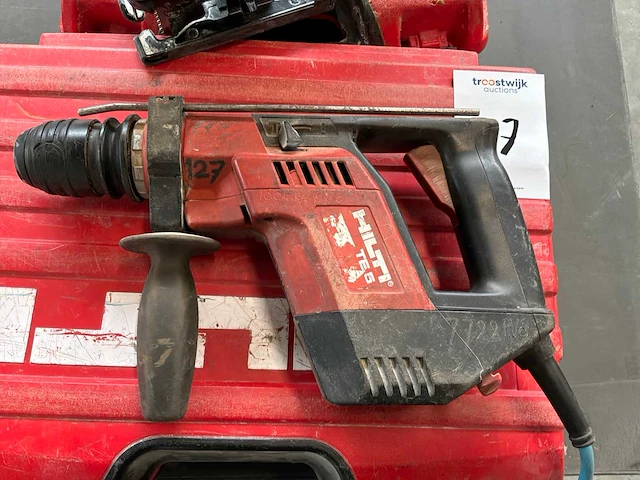 Hilti boormachine & decoupeerzaag - afbeelding 2 van  10