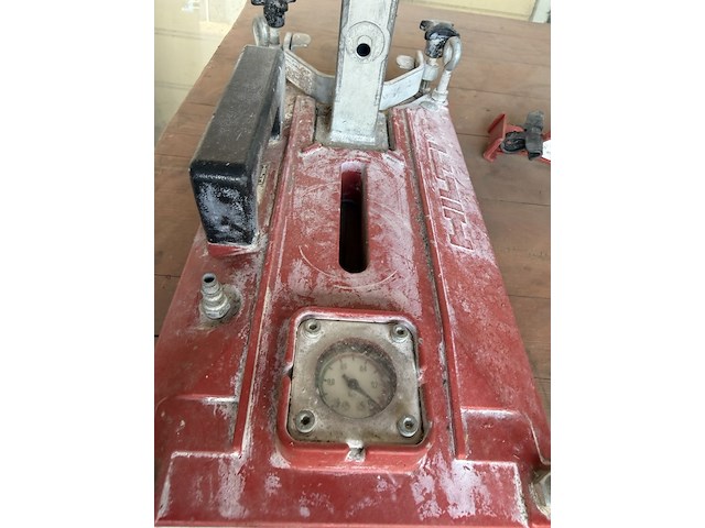 Hilti dd80-ra diamond drilling stand hilti, dd80-ra - afbeelding 3 van  3