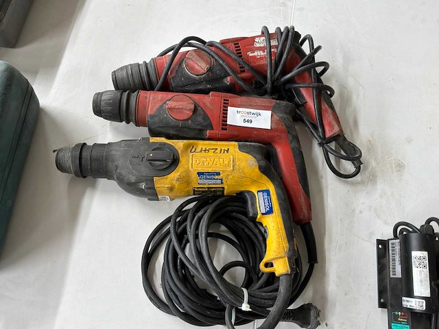 Hilti / dewalt boormachine (3x) - afbeelding 1 van  2